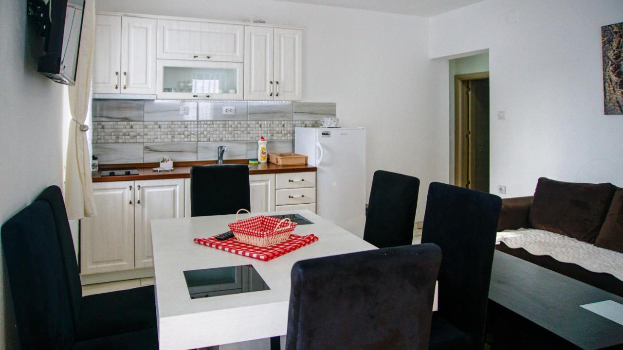 קופאוניק Apartment Petrovic מראה חיצוני תמונה